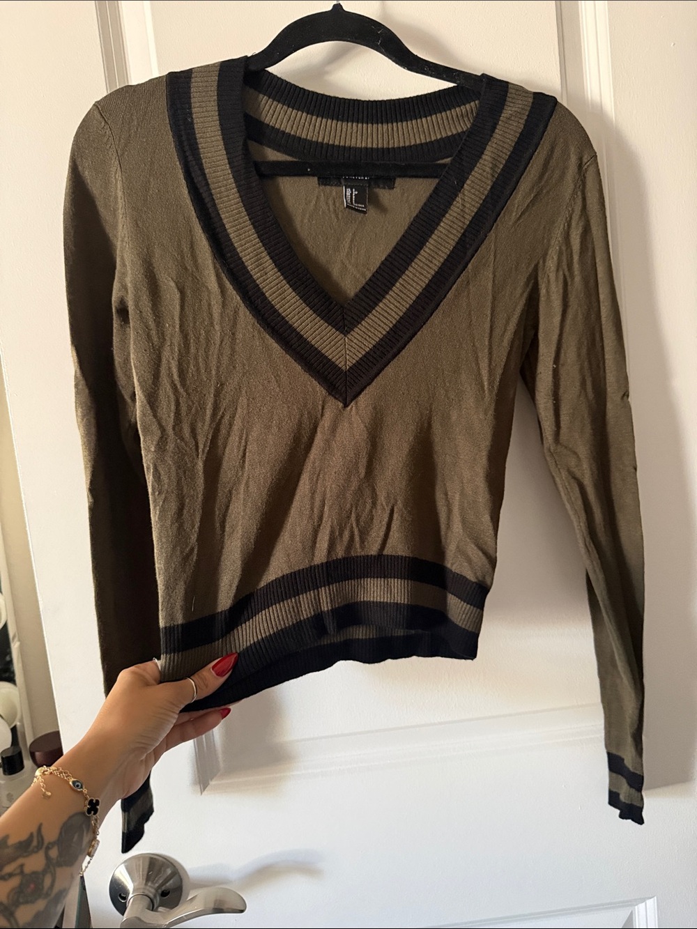 Forever 21 Olive Green V-Neck Long Sleeve Sweater with Black Trim